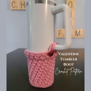 Wzór na szydełkowe buciki typu tumbler: dodatek na Walentynki (2 pliki PDF do pobrania)