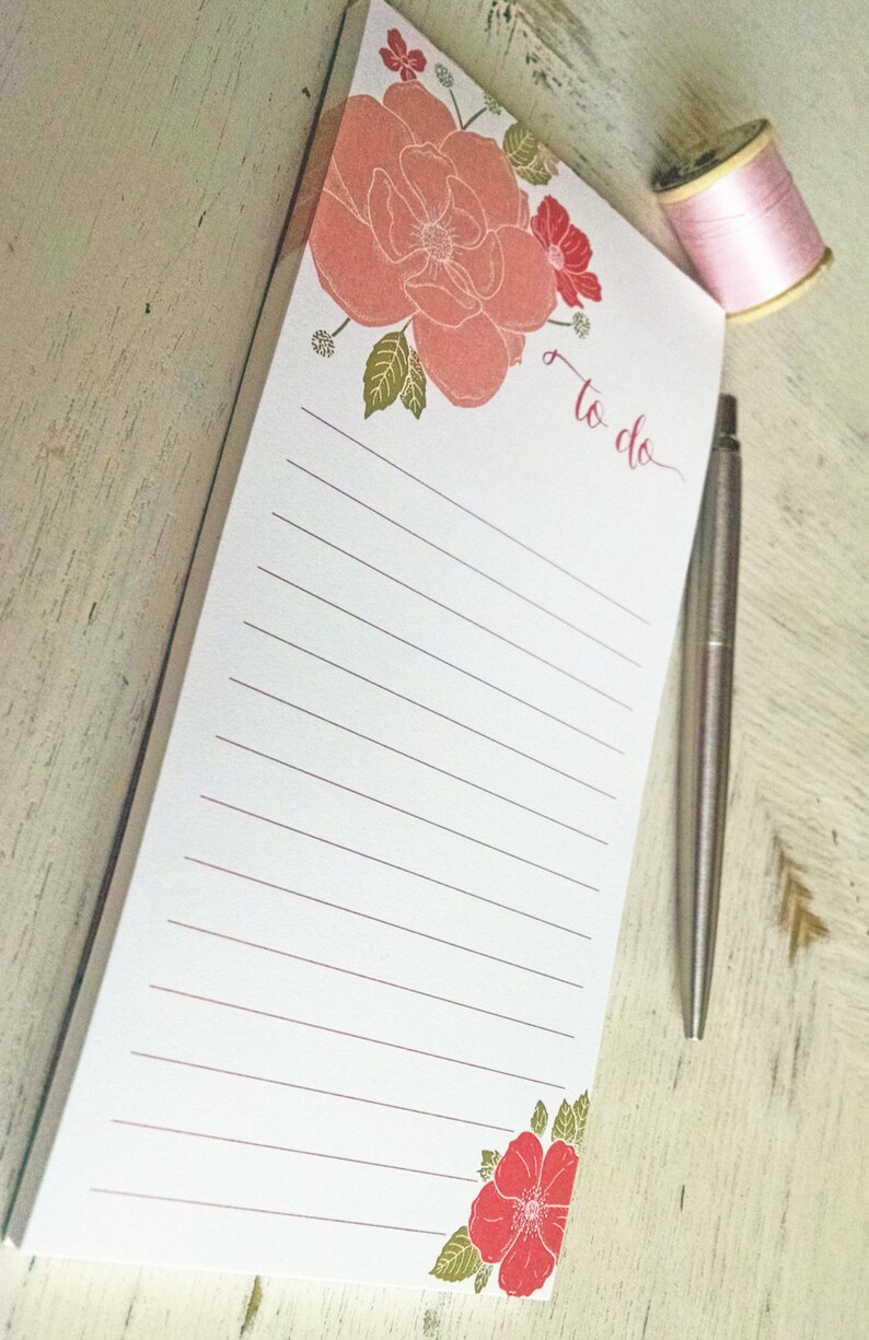Floral Bouquet to do Notepad on White Paper