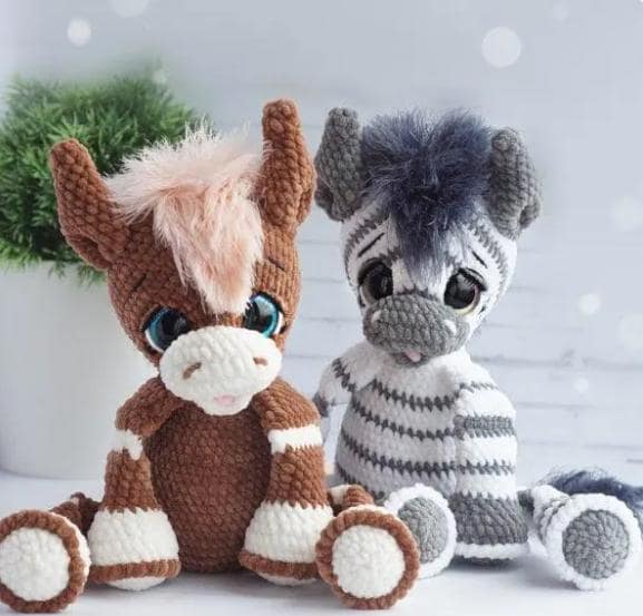 30 Zebra Crochet Patterns for Amigurumi, Blankets, Nursery Decor, and Handmade Gifts 34 Zebra Amigurumi Crochet Pattern