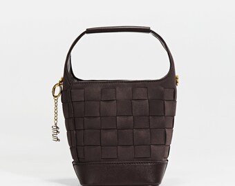Estrella Brooklyn Suede Bucket Bag – Suede Bucket Silhouette Everyday Shoulder Handbag Minimal Urban Bag