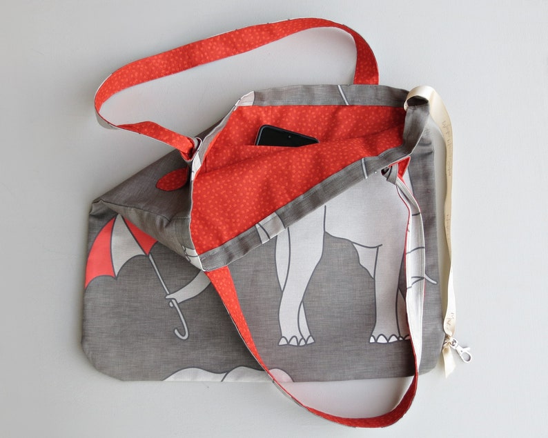 Knotted Handle Canvas Tote Umbrella Elephant image 2