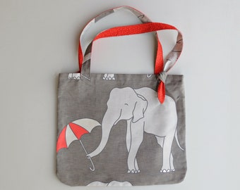 Knotted Handle Canvas Tote - Umbrella Elephant