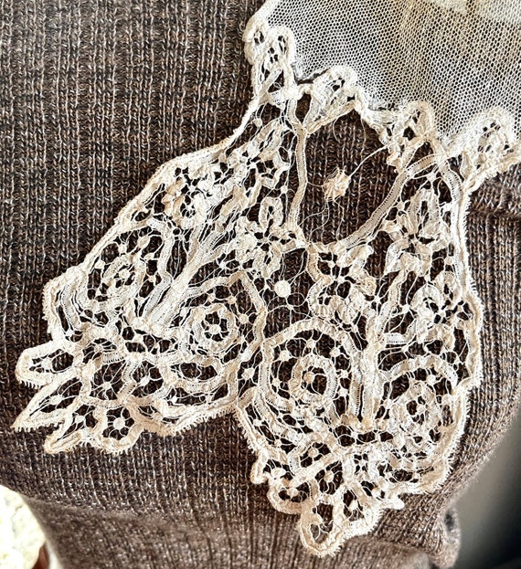 Antique Women's Tape  lace Collar scarf lappet as… - image 2