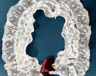 Vintage Women's Peter Pan Lace Collar as is