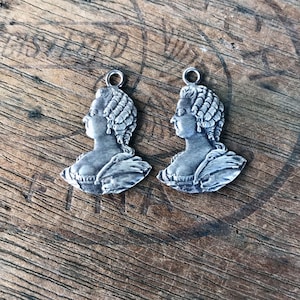 ONE Solid Silver Marie Antoinette Charm