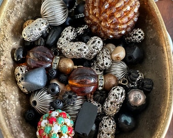 DESTASH Lot of Mixed Antique and Vintage Beads Mixed Metals 120 grams Lot 2