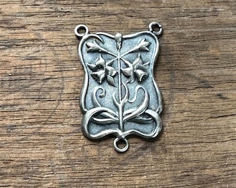 Vintage French SILVER PLATED Brass Stamping/Antique Style/Art Nouveau/Floral/Stylized/Pendant/Plaque/French Findings/Three Bails