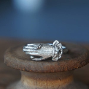 Solid Silver Antique Ladies Cuffed Hand Georgian-Style Ring image 1