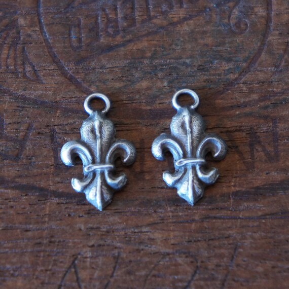 24Kt Gold Vermeil Style Sterling Silver Fleur de LYS Charm 12x8mm //1 1pc 4325