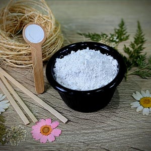 Platinum Bentonite Clay - 100% Pure Powder. DIY Cosmetic Ingredient