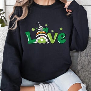 St Patrick&#39;s Day Gnomes Sweatshirt, Happy St Patrick&#39;s Day Shirt, Gnomes Shirt, Clover Shirt, Shamrock Gift for St Patricks Day, Irish Shirt