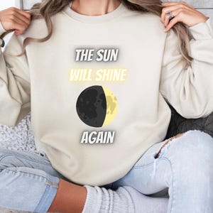 Sonnenfinsternis Sweatshirt, totale Sonnenfinsternis 2025 Shirt, Astronomie Liebhaber Geschenk, Eclipse Event Shirt, kosmische Mode T-Shirt
