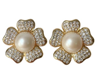 1990s Joan Rivers Gold Plate White Pavé Rhinestones Faux Pearl Vintage Sparkling Flower Floral Figural Clip On Earrings