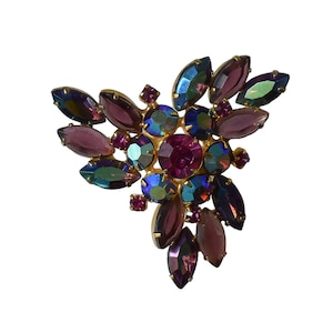 1950s Juliana Shades of Purple Blue & Pink Aurora Borealis Crystal Rhinestone Vintage 3 Sided Gold Plated Mid Century Pin Brooch