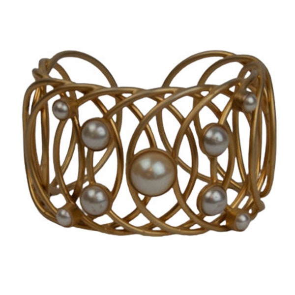 1990s Gold Plated Open Work Intertwined Circles Faux Pearls Vintage Wide Geometric Cuff Bracelet