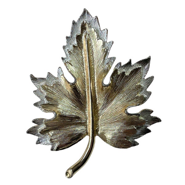 1960s Sarah Coventry Textured Silver & Gold Plated NATURE'S WAY Vintage Sarah Cov Large Maple Leaf Autumn Figural Pin Brooch