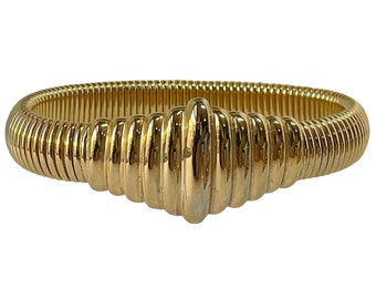 1990s NAPIER Gold Plated Modernist Vintage Ribbed Chevron Center Expandable Cobra Bracelet