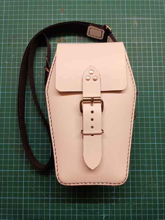 ハロウィン用の手作り棺型クロスボディバッグ - Etsy 日本