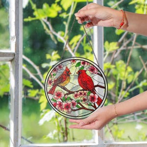 Cardinal Glass Suncatcher, Bird Glass Art, Cardinal Window Hangings, Memorial Suncatcher, Cardinal Lover Gift, Bird Wall Hanging, Home Decor