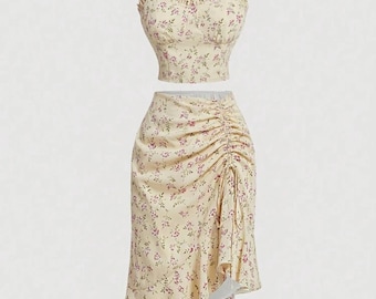Ensemble haut à fines bretelles à imprimé floral, jupe asymétrique et ourlet à volants