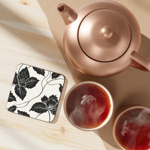 Elegant Floral Coaster (1 PC), Vintage Style Hardboard Coaster for Home Decor, Drink Coasters for Housewarming Gift