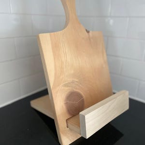 Adjustable Cookbook Stand