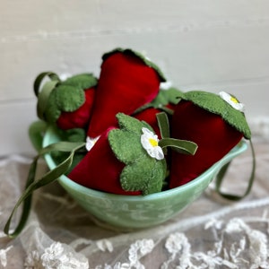 Silk Velvet Strawberry Pin-Keep /Pincushion Bowl Filler Strawberry Ornament image 3