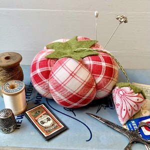 Tomato Pincushion ~Vintage Textile Pin Keep~ Traditional Pincushion