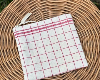 Sandwich/Snack bag ~Small Zipper Bag ~ Vintage Linen Reusable Bag