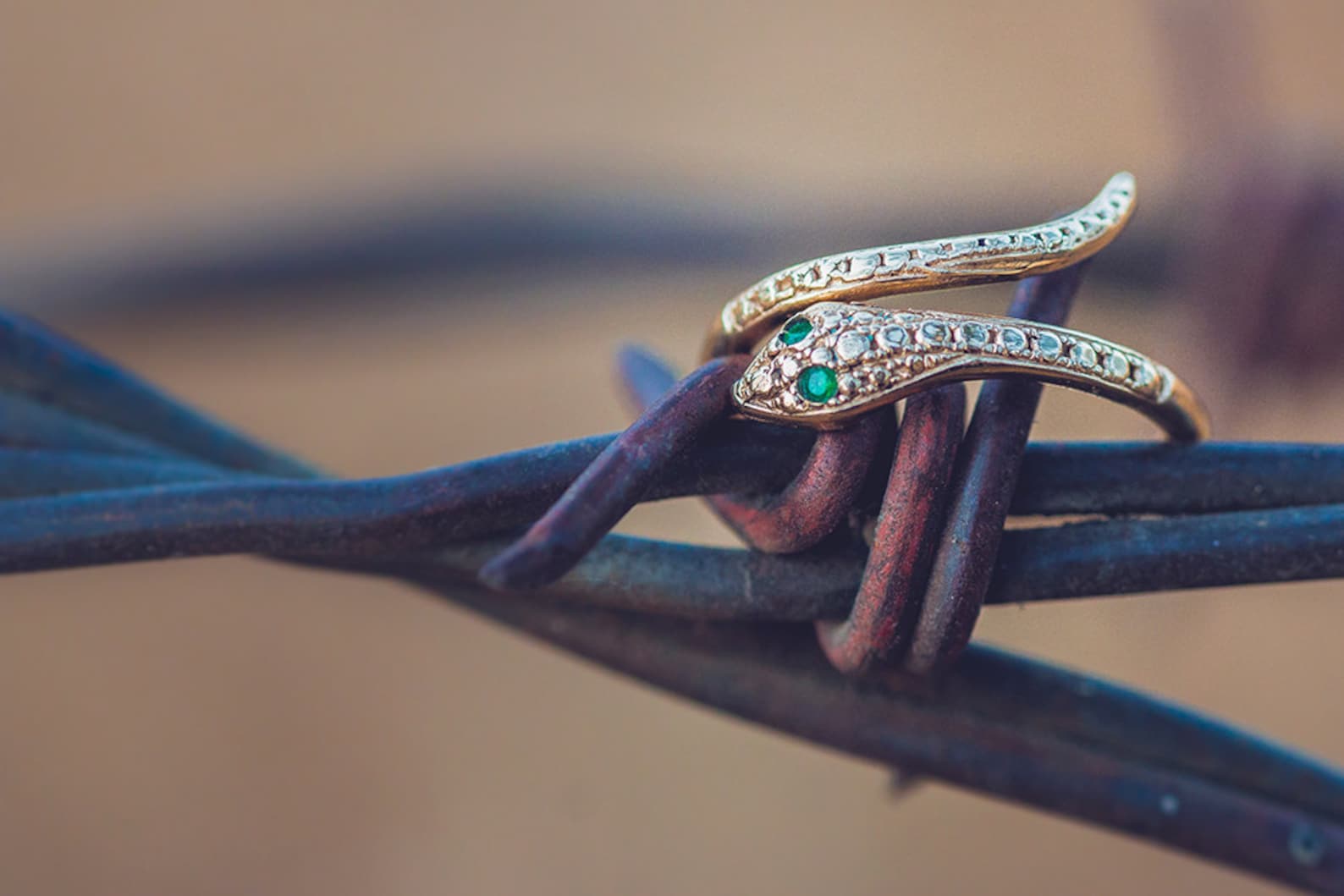 14K Solid Gold Snake Ring, Pinky Ring, Green Emerald, White Diamonds ...