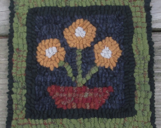 Beginner Pot of Posies Primitive Rug Hooking Kit With 8 Cut - Etsy