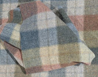 Rosa, blau, beige gefilzter Fat Quarter Wollstoff zum Nähen von Teppichen, Quilten, Applikationen
