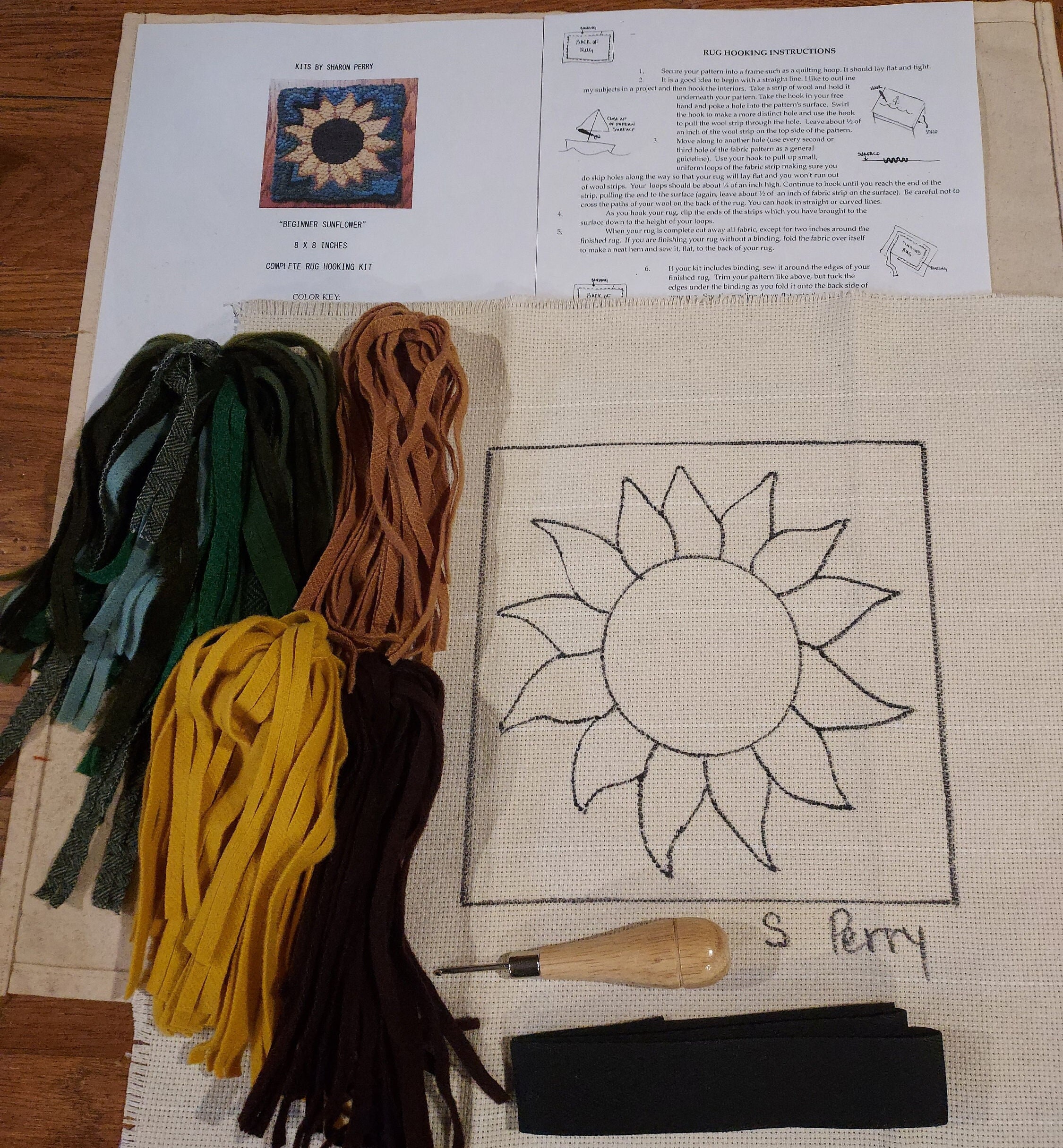 Beginner Sunflower on Mixed Greens Background Primitive Rug Hooking Kit ...