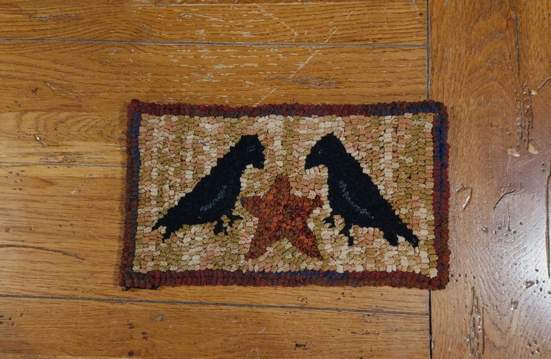 Crows With Rusty Star Rug Hooking Kit With #8 Cut Wool Fabric Strips on ...