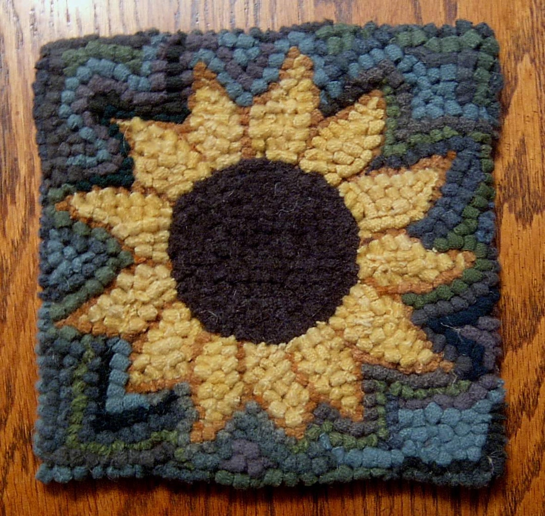 Beginner Sunflower on Mixed Greens Background Primitive Rug Hooking Kit ...