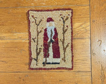 Beginner Santa Claus Primitive Rug Hooking Kit with Cut Wool Fabric Strips  by Sharon Perry
