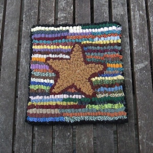 CLEARANCE: Complete Beginner Star Primitive Rug Hooking Kit with #6  Cut Wool Strips & Rug Hooking Tool