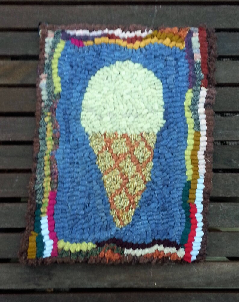 Raumungsverkauf Sehr Vanille Eis Kegel Primitive Teppich Etsy