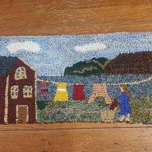 Laundry Day at the Shore Primitive  Rug Hooking Kit with #8  cut wool fabric strips