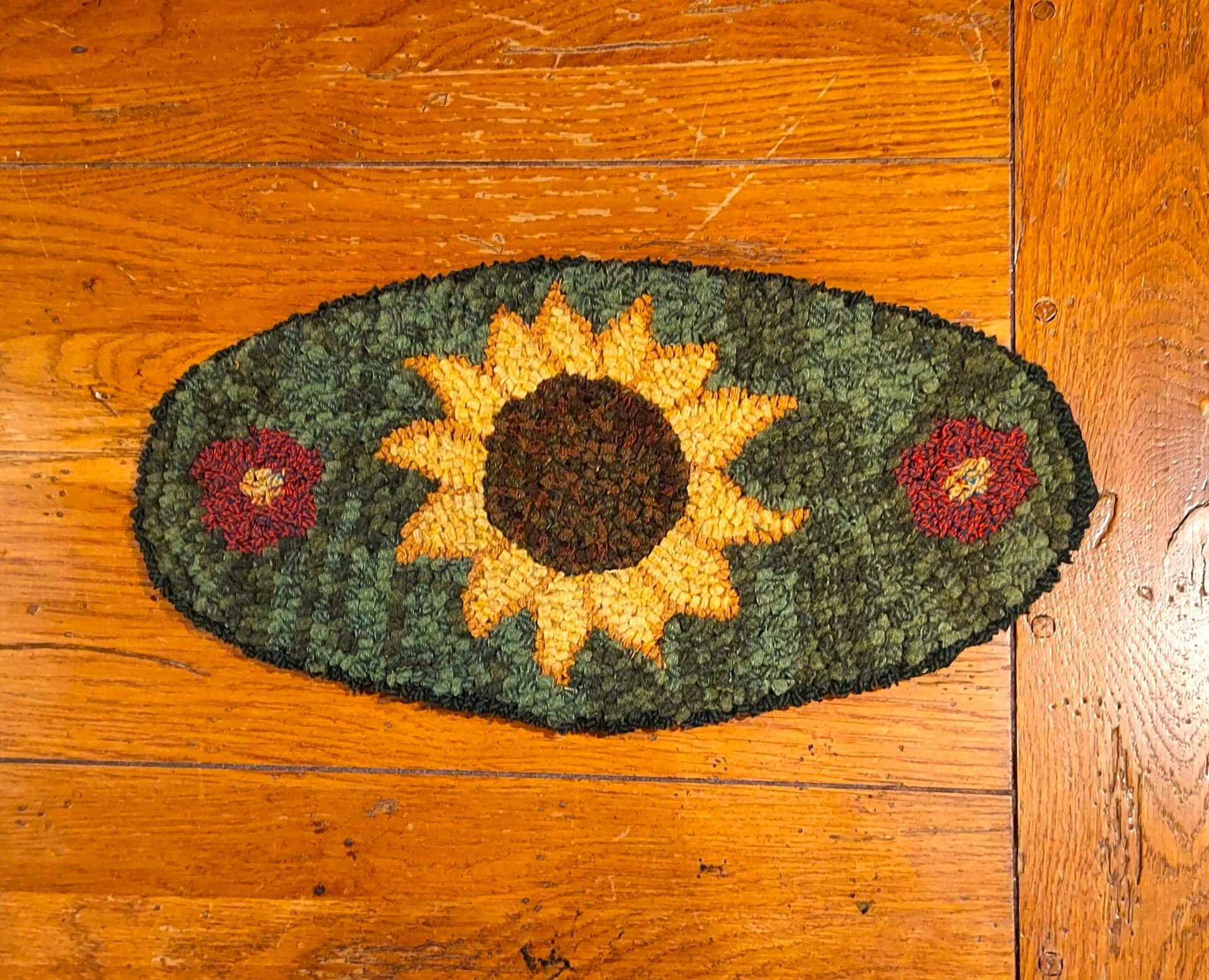 Sunflower With Posies Oval Primitive Rug Hooking Pattern on Cotton ...
