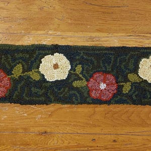 Kit de alfombra primitiva con guirnalda de flores, con tiras de lana cortadas n.° 8 en tela de monje (no con gancho de pestillo)