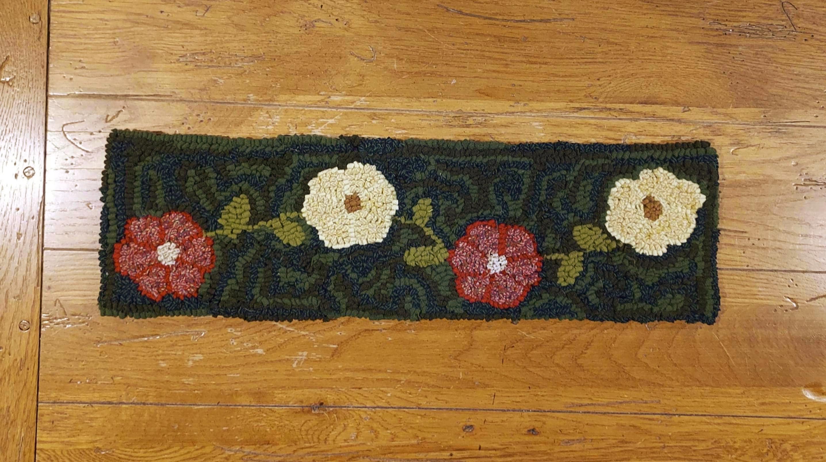 Flowers Garland Runner Primitive Rug Hooking Kit With #8 Cut Wool ...