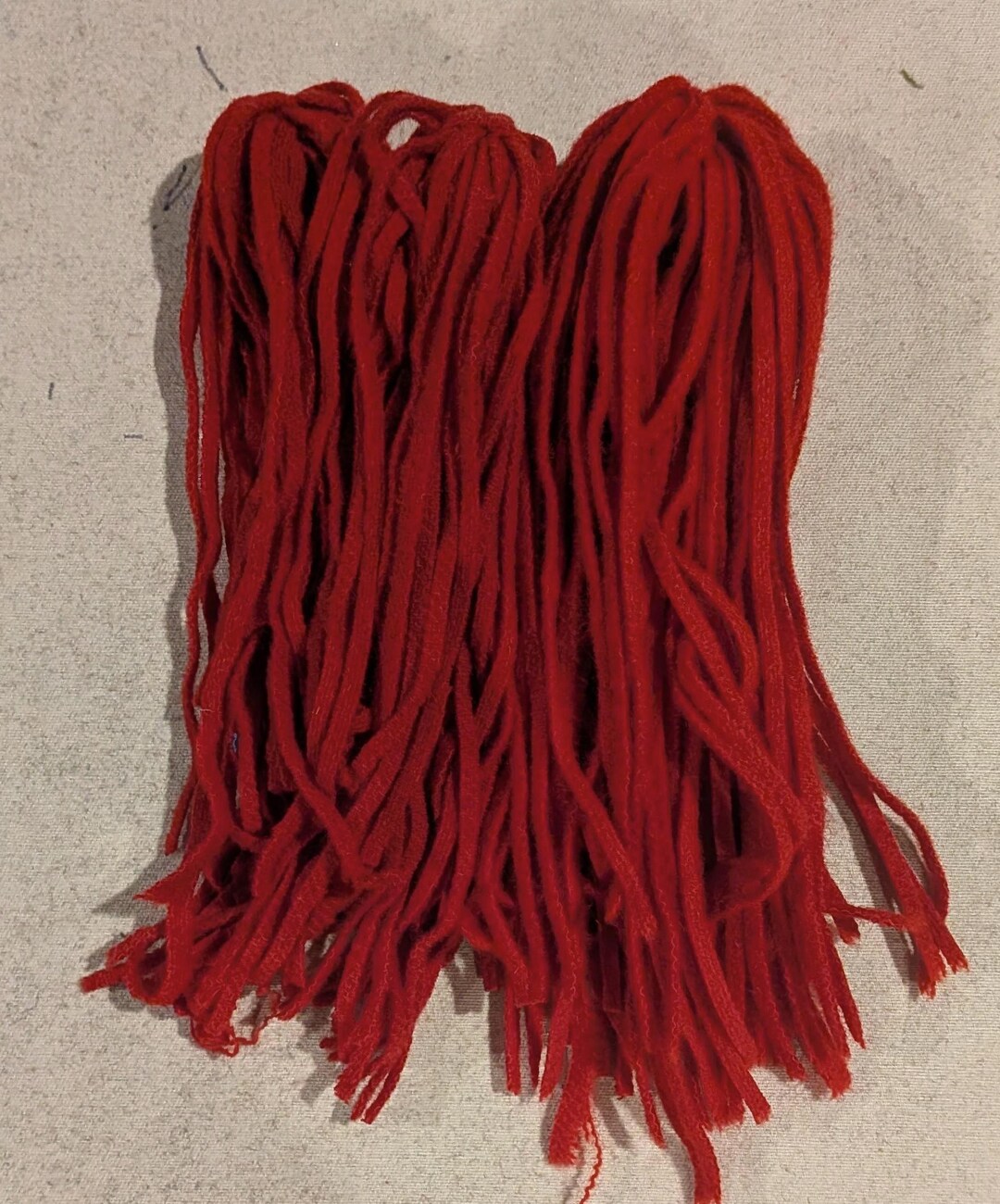 100 #4 True Christmas Red Rug Hooking or Punch Needle Wool Fabric ...