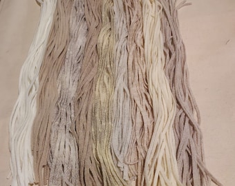 200 #4  Oats, whites and Creams Mix Rug Hooking or Punch Needle Hooking Wool Fabric Strips