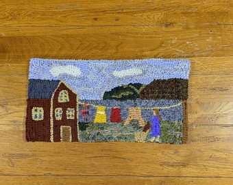 Laundry Day at the Shore Primitive  Rug Hooking Kit with #8  cut wool fabric strips