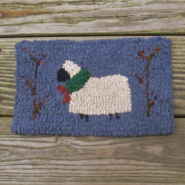 Beginner Festive Sheep with Bittersweet & Berries primitive rug hooking kit with #8 cut wool strips