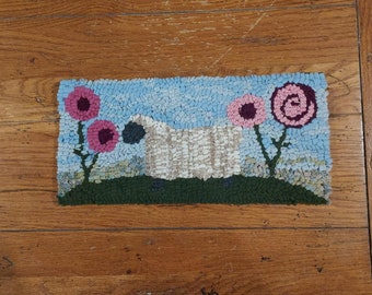 Sheep with Posies Beginner Primitive Rug Hooking Kit with Cut Wool Fabric Strips