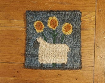 Beginner Sheep with Colorful Posies Primitive Rug Hooking Kit with #8 Cut Wool Strips by Sharon Fitzpatrick Perry