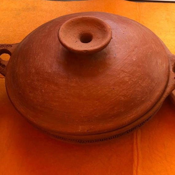 Tajine Marocain Authentique en Céramique, Faite Main  Art de Table Traditionnel, Tajine pour Cuisson et Service Cadeau Oriental Unique