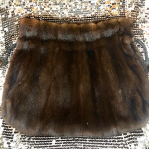Bolsa de regalo grande/bolso de mano de MINK genuino en MARRÓN intenso